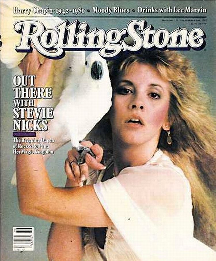 stevie-nicks-hot-rolling-stone-blonde-black-outfit-stage-hq-hd.jpg